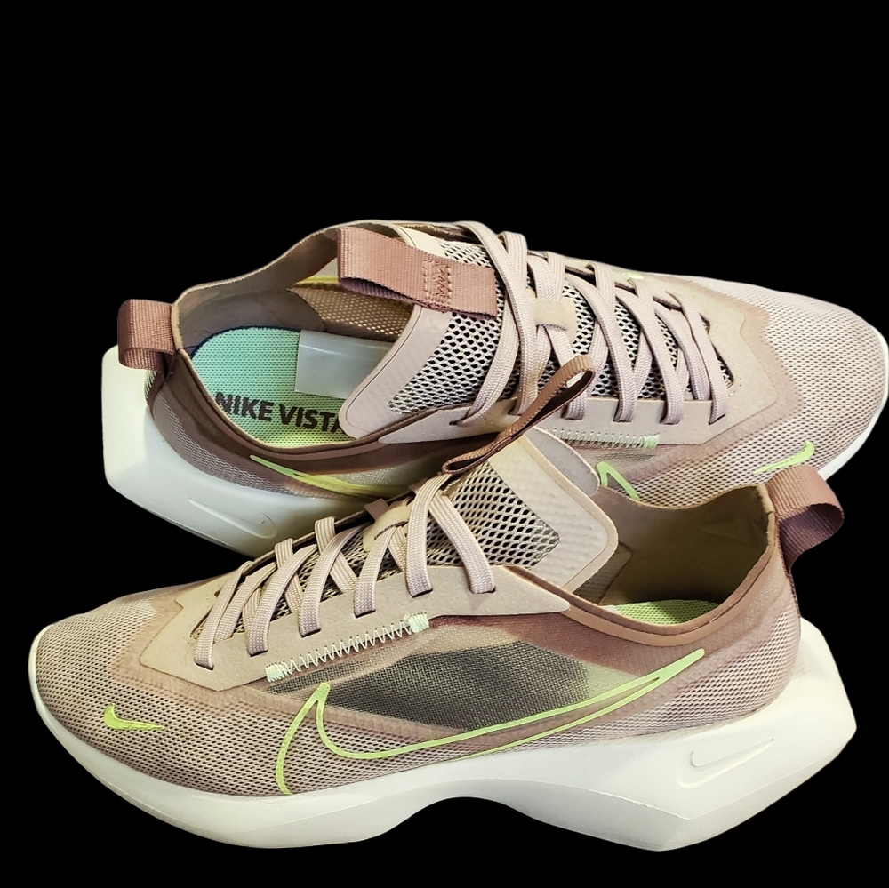 Nike Vista Lite